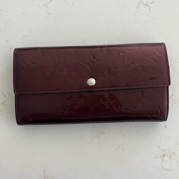 Louis Vuitton Vernis Sarah Wallet Rouge - Picture 3 of 11